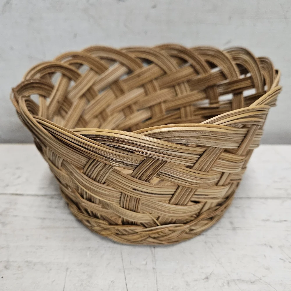 Vintage Woven Wicker Basket 7 inch X 4 inch Home Decor Storage